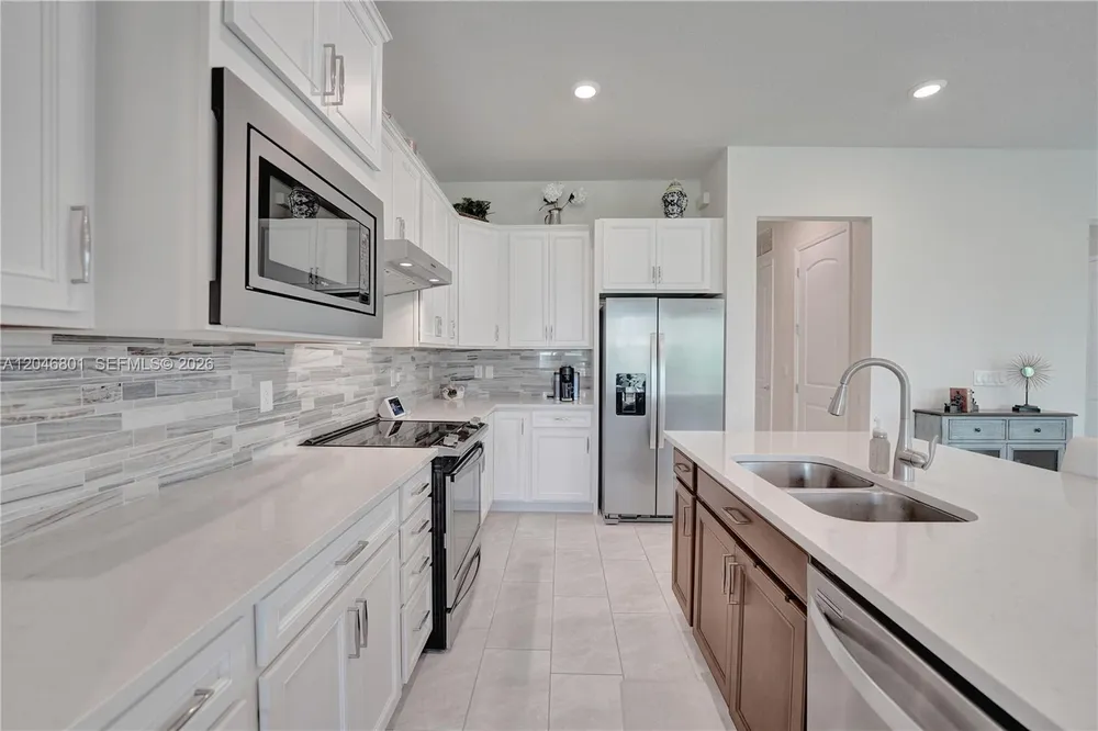 21982 CANADENSIS CIR, Boca Raton, FL 33428