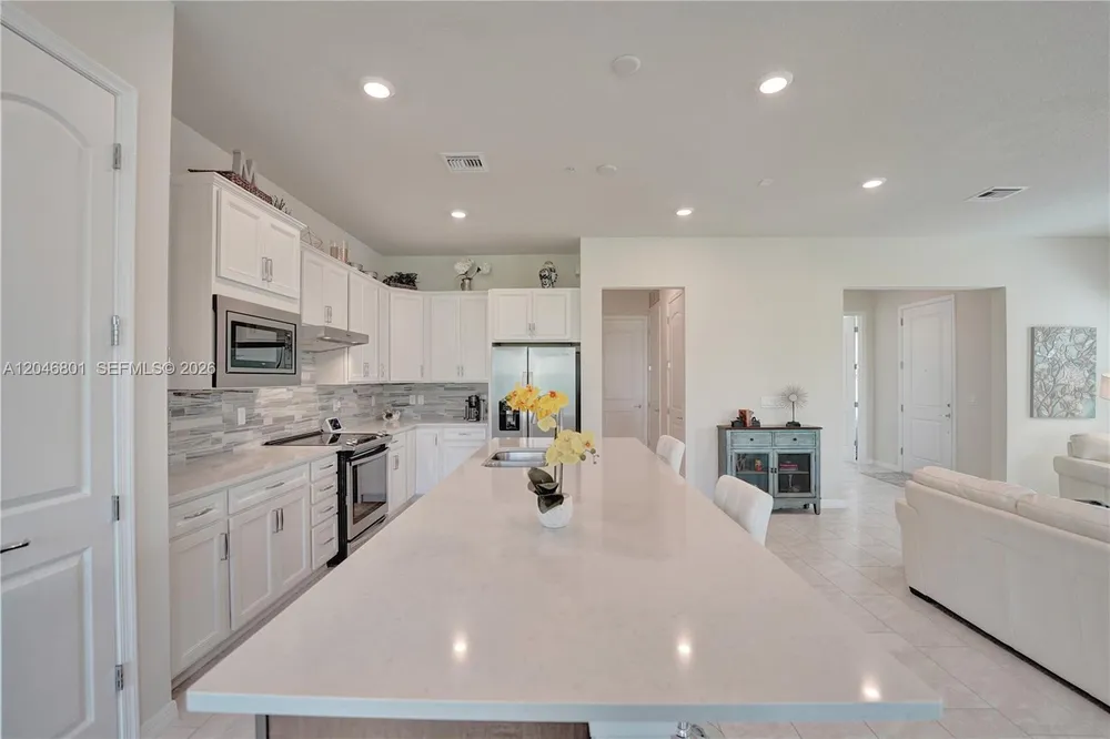 21982 CANADENSIS CIR, Boca Raton, FL 33428