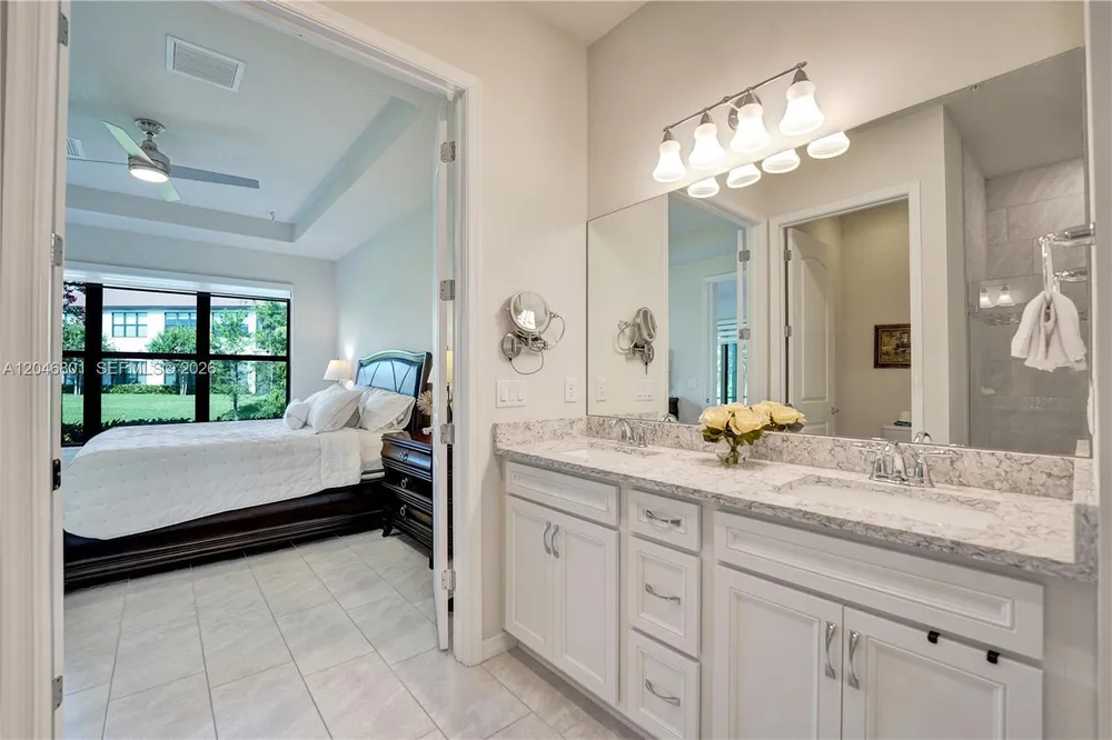 21982 CANADENSIS CIR, Boca Raton, FL 33428