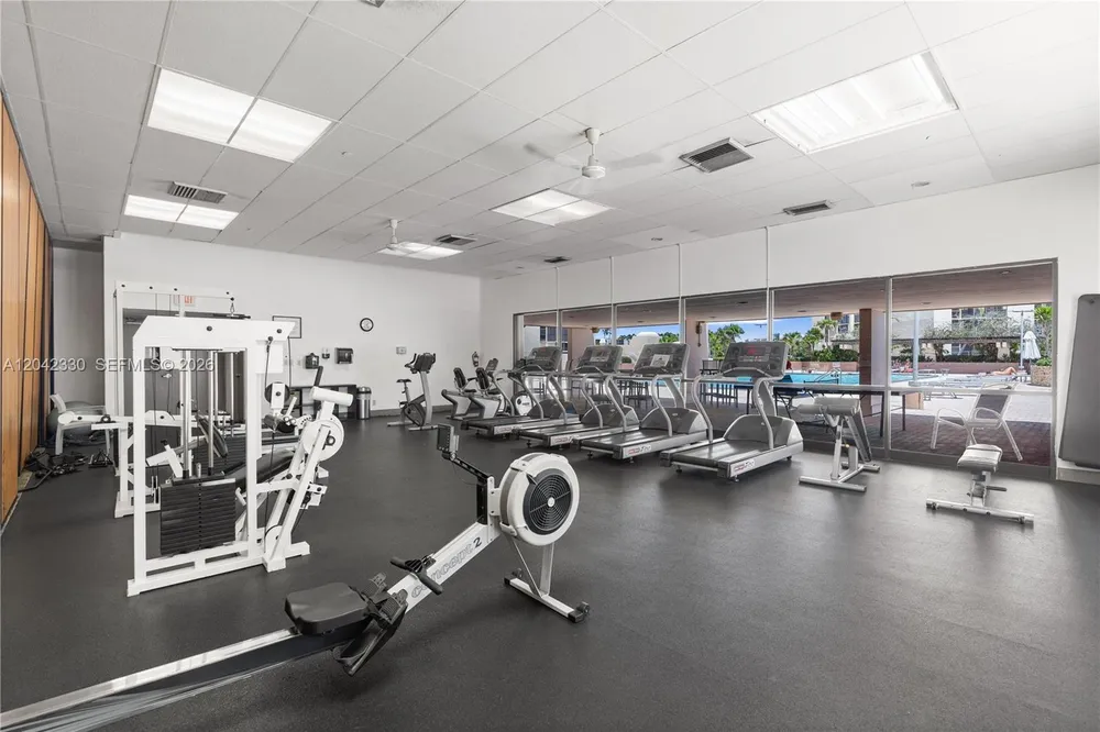 20301 W Country Club Dr, Aventura, FL 33180