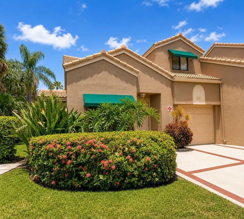 1644 Cypress Pointe Dr, Coral Springs, FL 33071