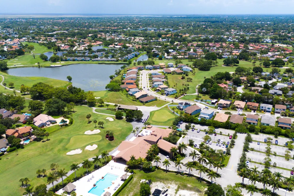 8028 NW 78th St, Tamarac, FL 33321