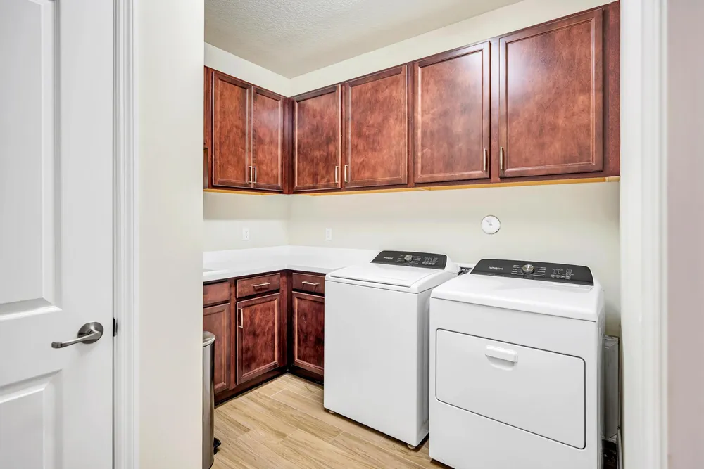 8028 NW 78th St, Tamarac, FL 33321