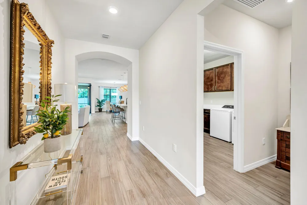 8028 NW 78th St, Tamarac, FL 33321