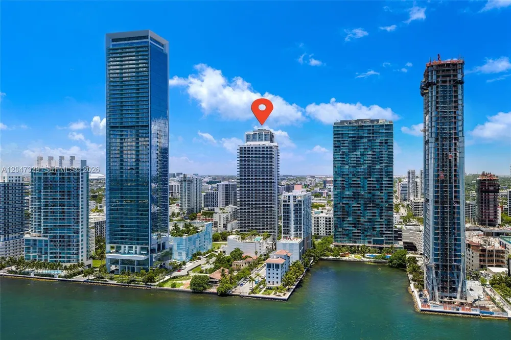 33137, FL