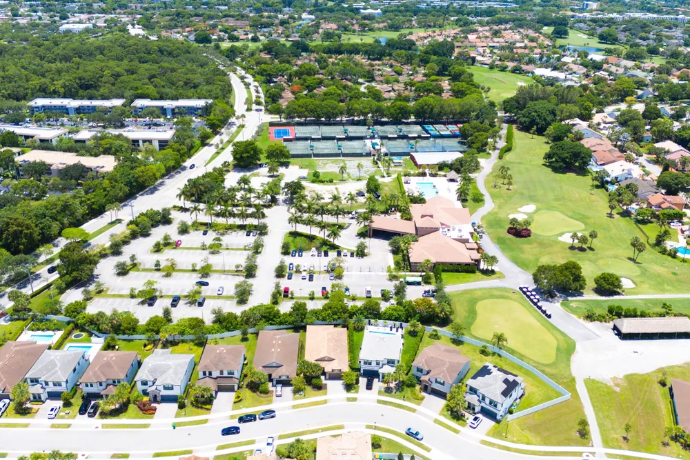 8028 NW 78th St, Tamarac, FL 33321