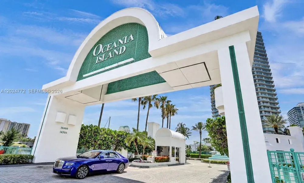 16500 Collins Ave, Sunny Isles Beach, FL 33160