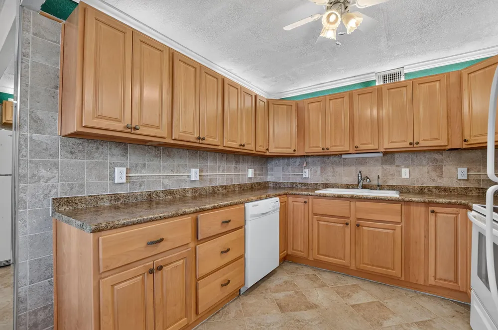 Ventnor Crescent, Deerfield Beach, FL 33442