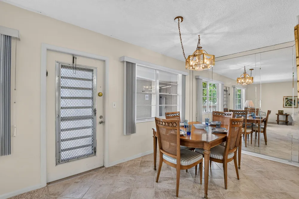 Ventnor Crescent, Deerfield Beach, FL 33442