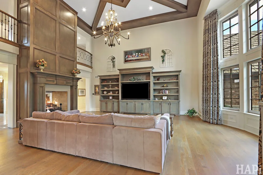 18 ENCLAVE COURT, South Barrington, IL 60010
