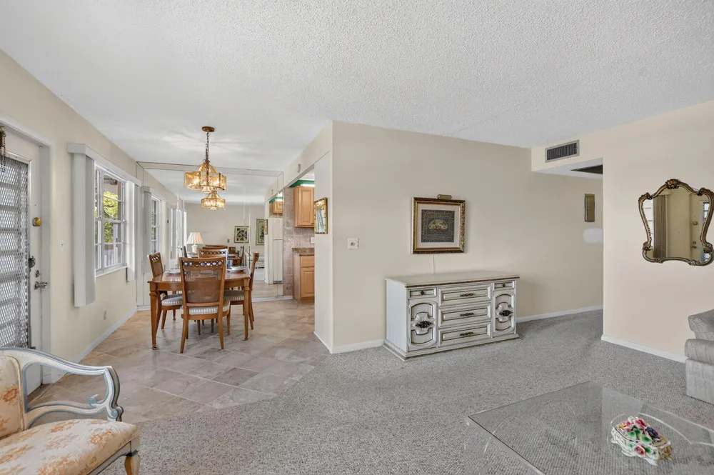Ventnor Crescent, Deerfield Beach, FL 33442