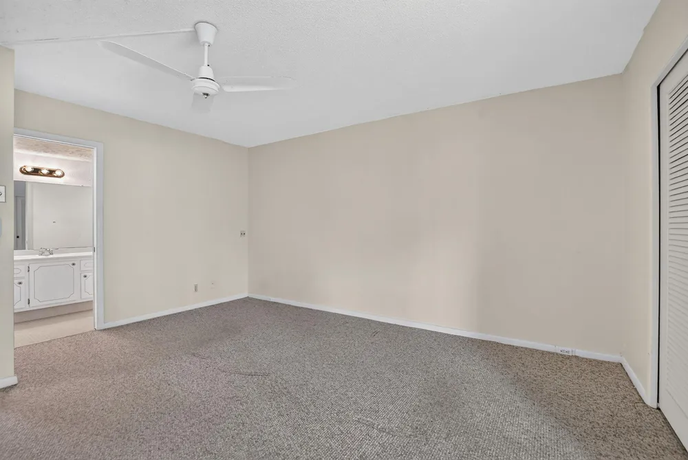 Ventnor Crescent, Deerfield Beach, FL 33442