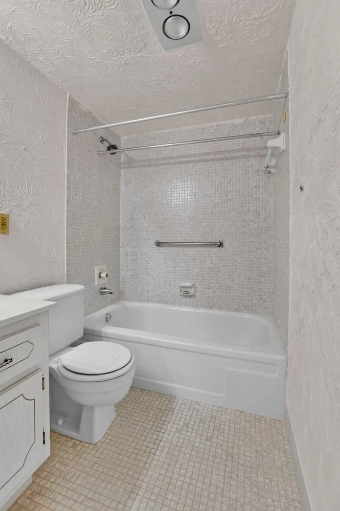 Ventnor Crescent, Deerfield Beach, FL 33442