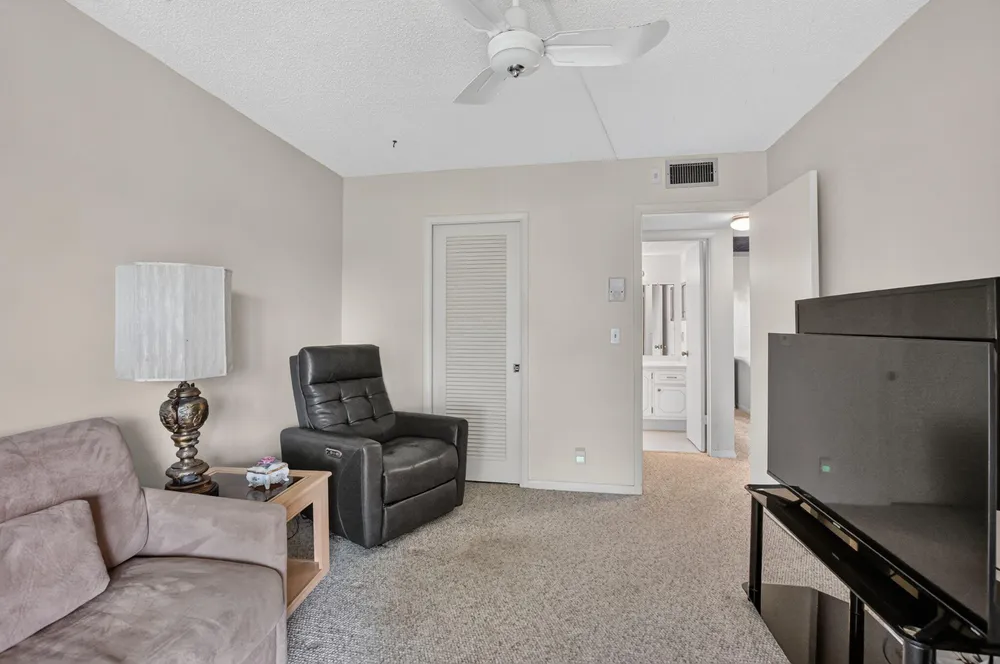 Ventnor Crescent, Deerfield Beach, FL 33442