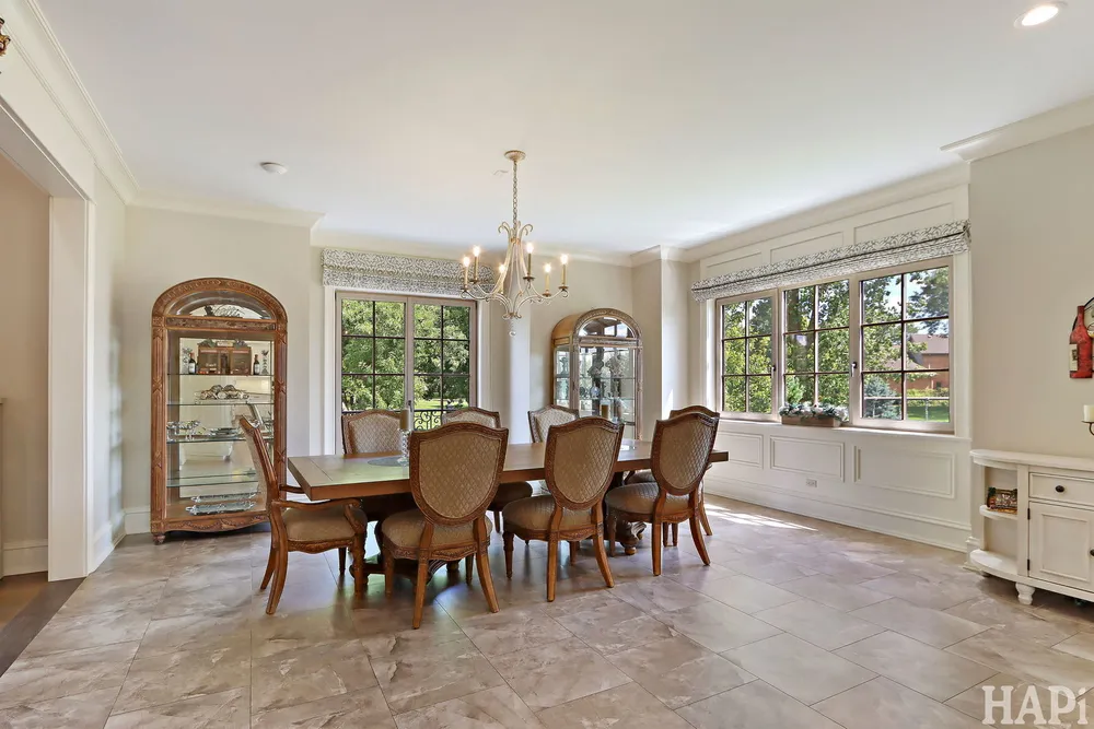 18 ENCLAVE COURT, South Barrington, IL 60010