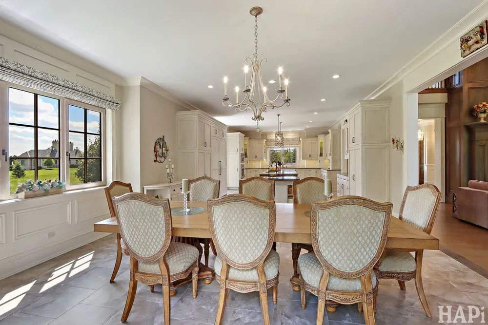 18 ENCLAVE COURT, South Barrington, IL 60010