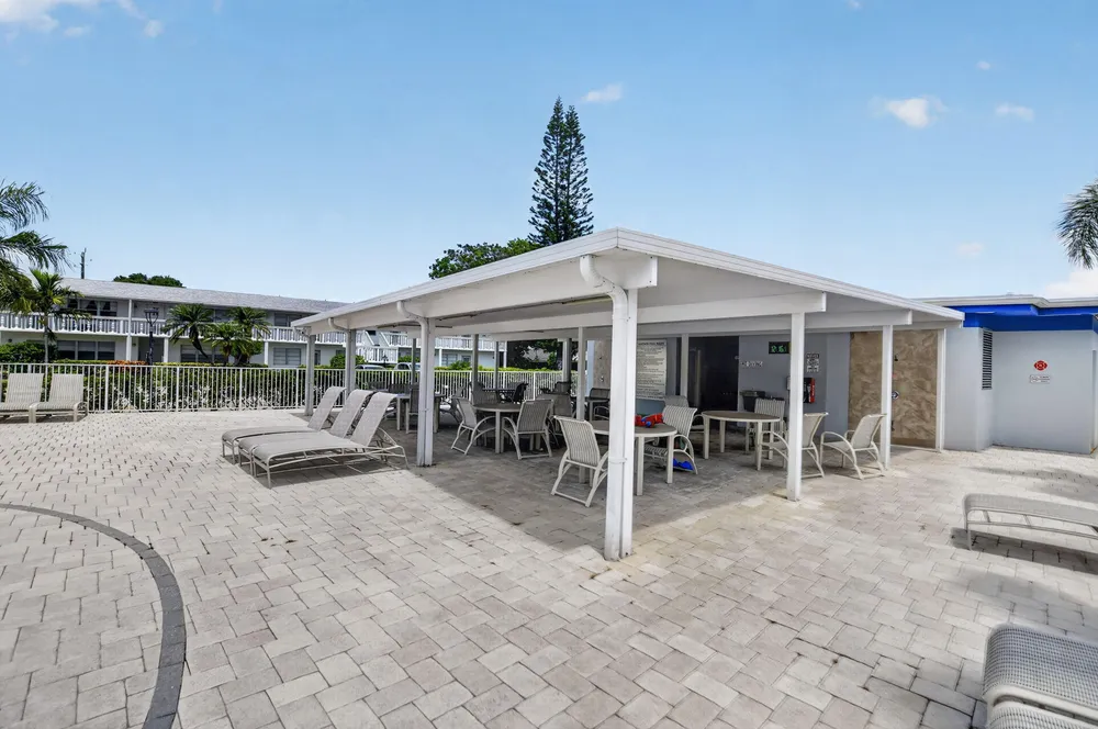 Ventnor Crescent, Deerfield Beach, FL 33442