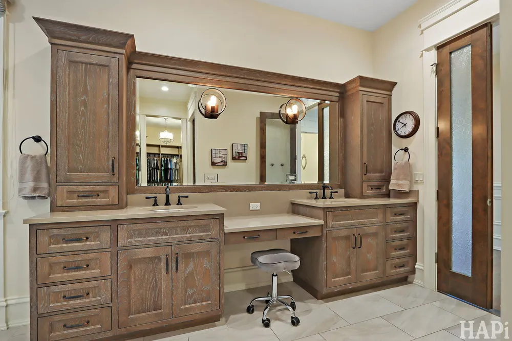 18 ENCLAVE COURT, South Barrington, IL 60010