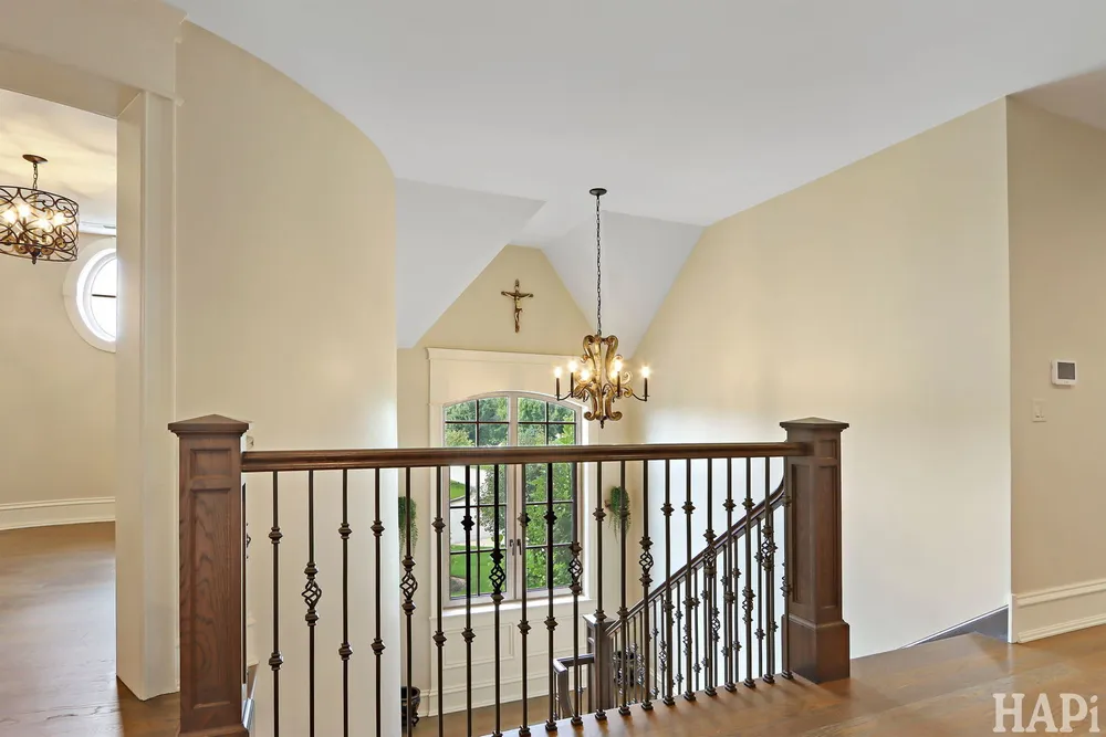 18 ENCLAVE COURT, South Barrington, IL 60010