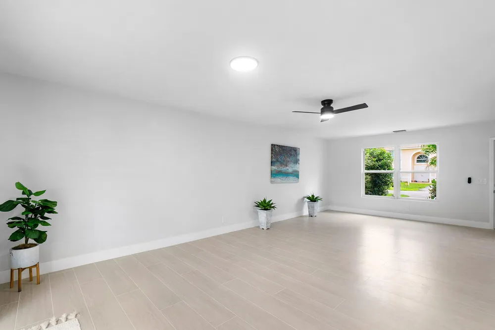 5119 Oak Hill Rd, Delray Beach, FL 33484
