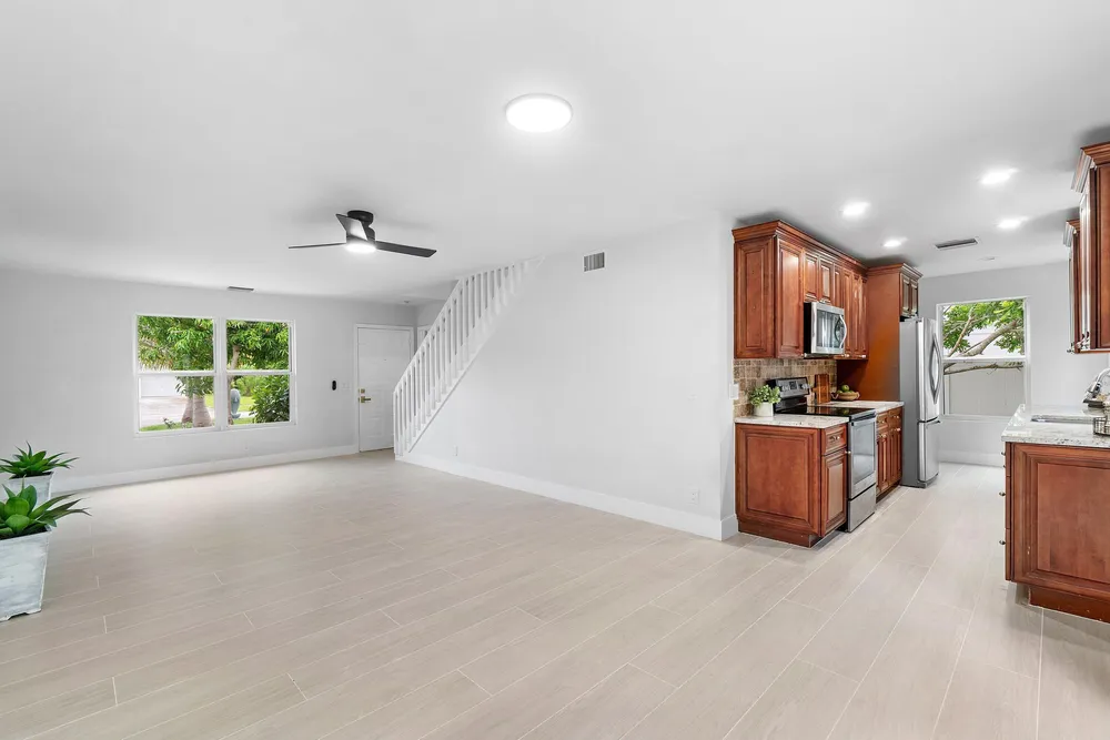 5119 Oak Hill Rd, Delray Beach, FL 33484