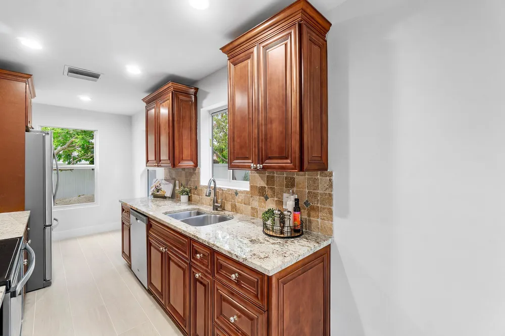 5119 Oak Hill Rd, Delray Beach, FL 33484