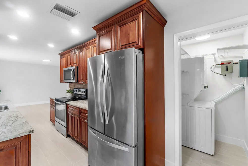 5119 Oak Hill Rd, Delray Beach, FL 33484