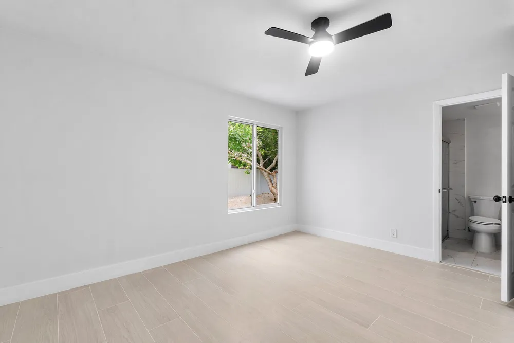 5119 Oak Hill Rd, Delray Beach, FL 33484