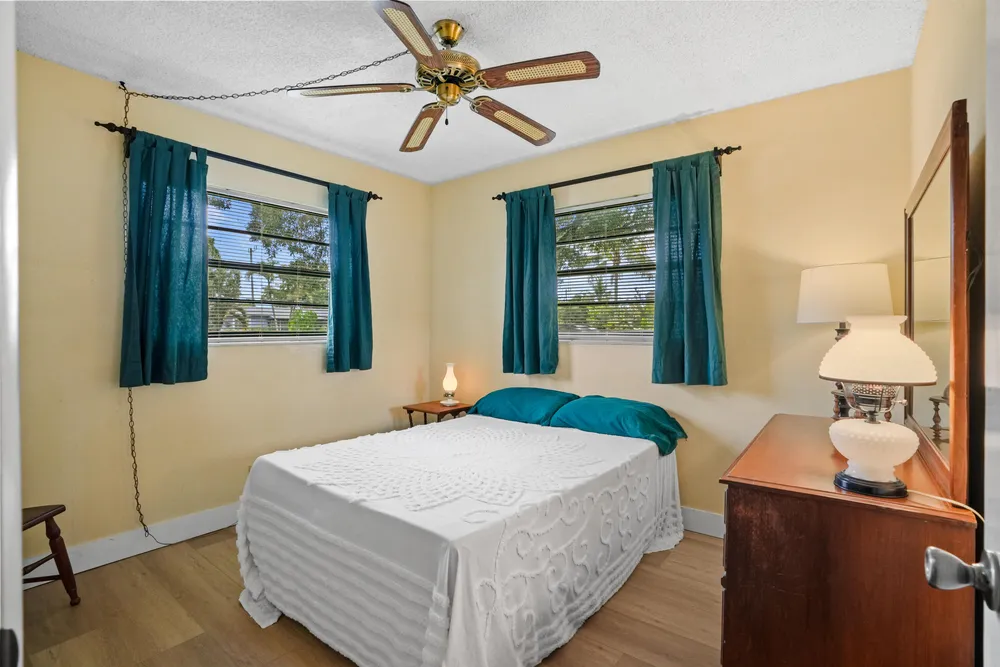 3358 SW 16th Ct, Fort Lauderdale, FL 33312