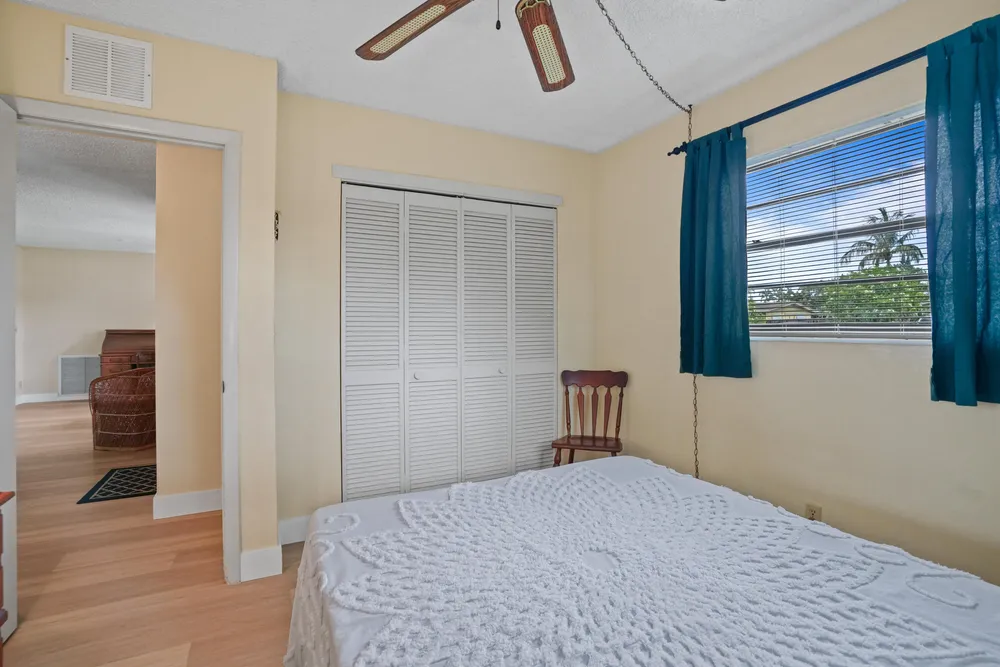 3358 SW 16th Ct, Fort Lauderdale, FL 33312