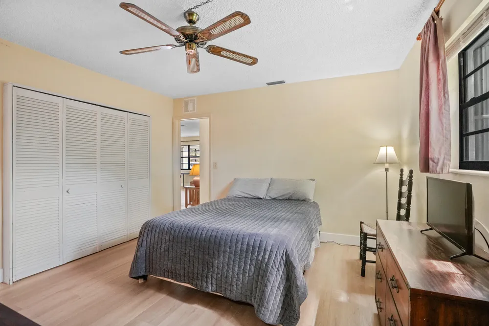 3358 SW 16th Ct, Fort Lauderdale, FL 33312