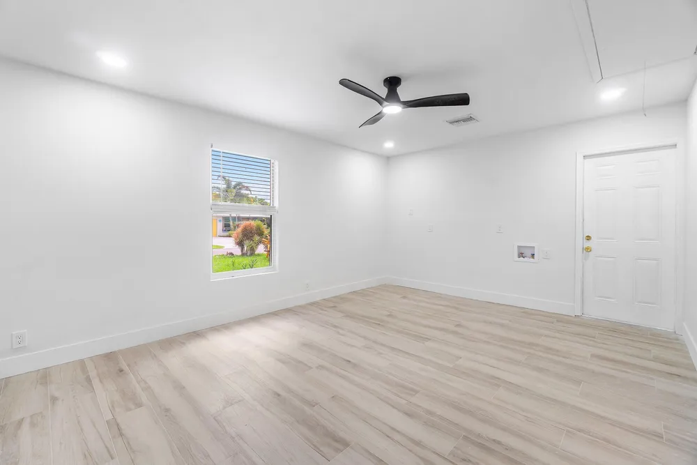 5119 Oak Hill Rd, Delray Beach, FL 33484