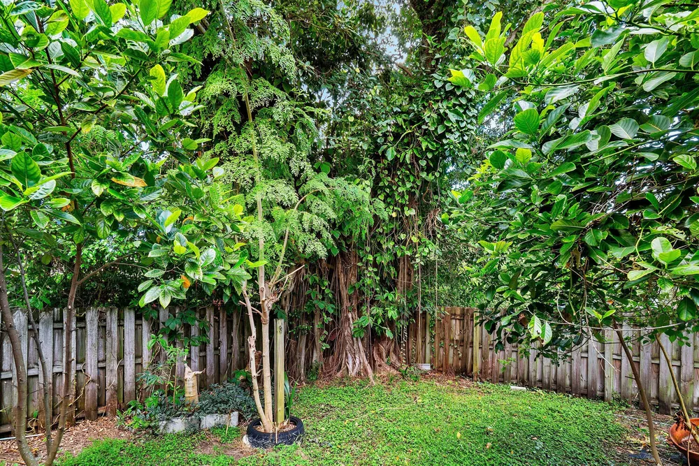 5119 Oak Hill Rd, Delray Beach, FL 33484