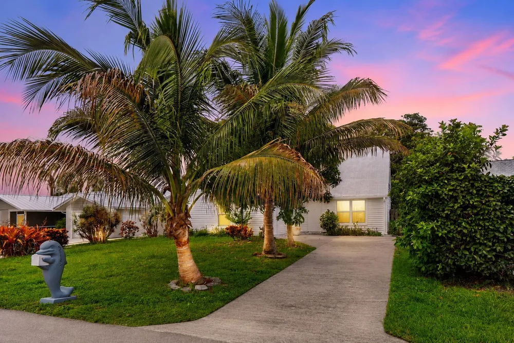 5119 Oak Hill Rd, Delray Beach, FL 33484