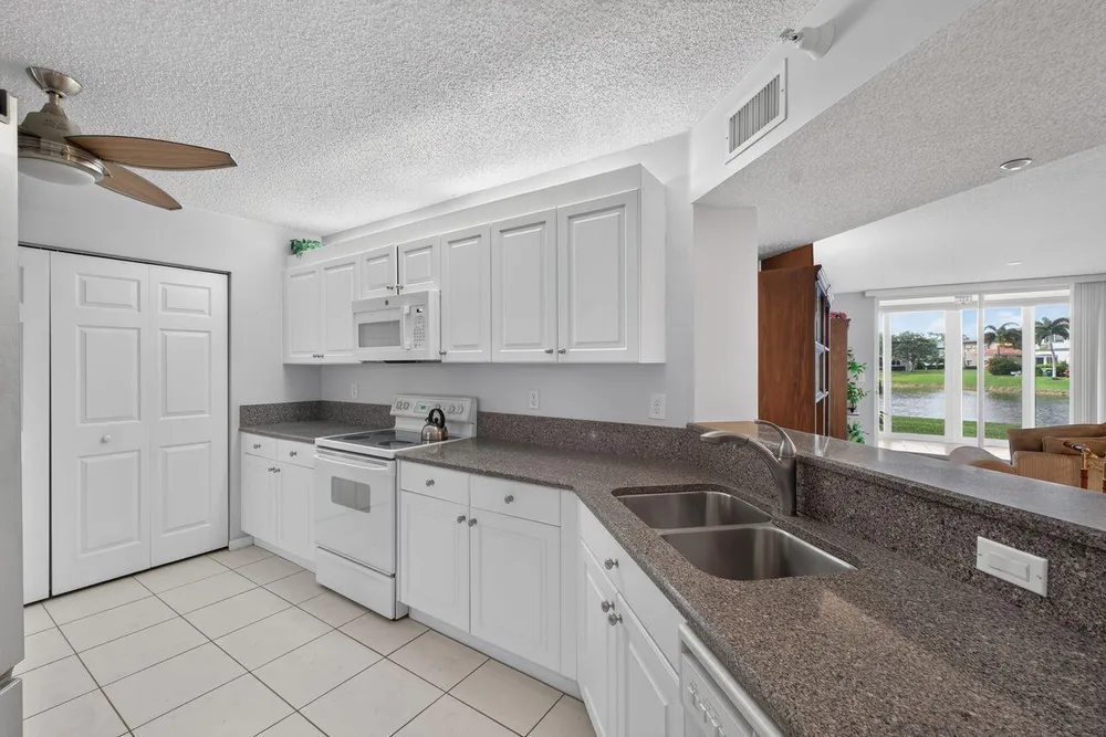 7763 Southampton Terrace, Tamarac, FL 33321