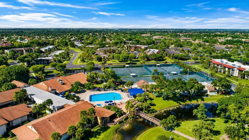 10039 53rd Way S, Boynton Beach, FL 33437