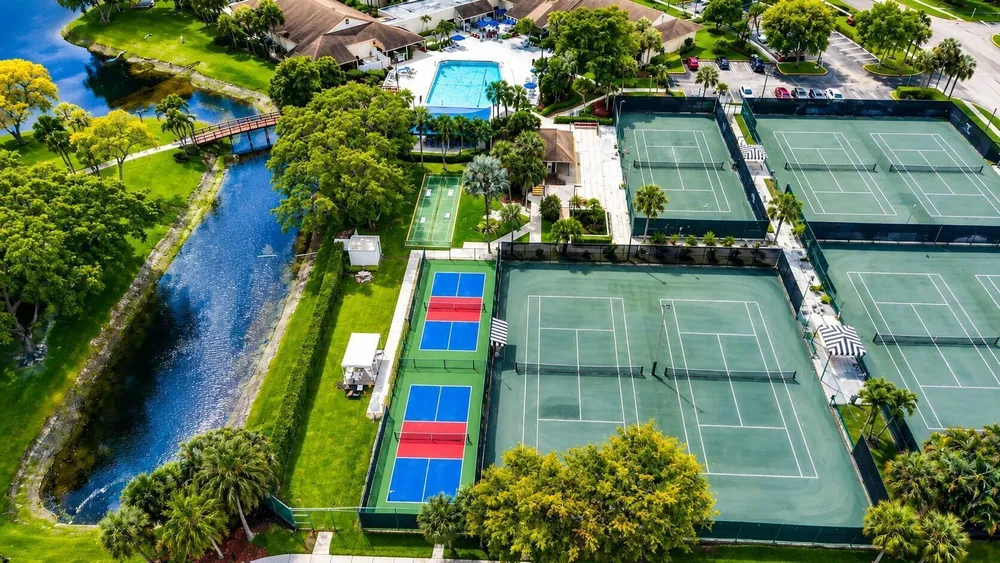 10039 53rd Way S, Boynton Beach, FL 33437