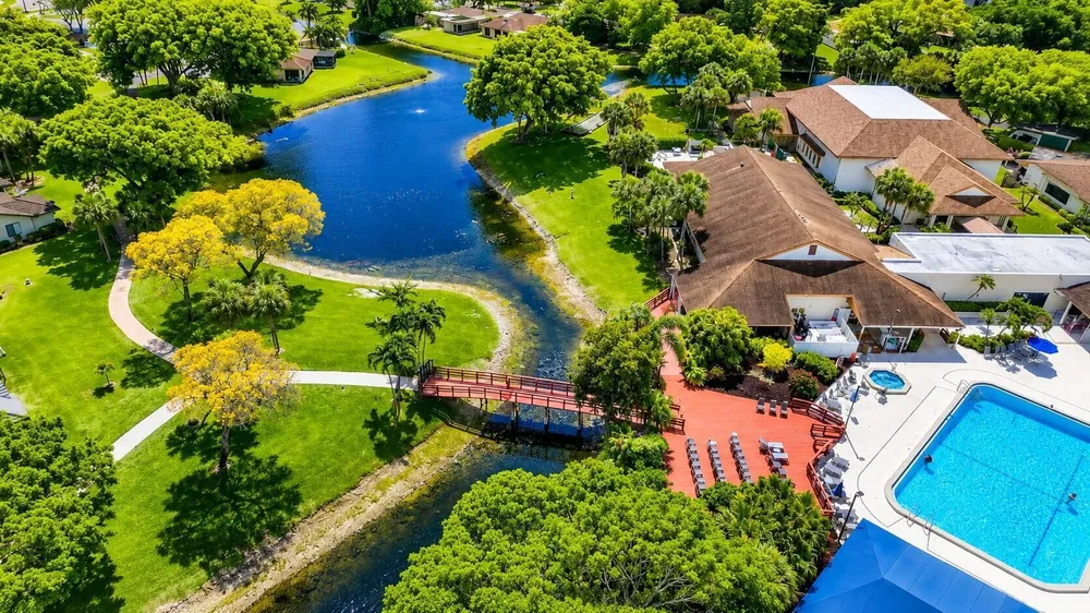 10039 53rd Way S, Boynton Beach, FL 33437