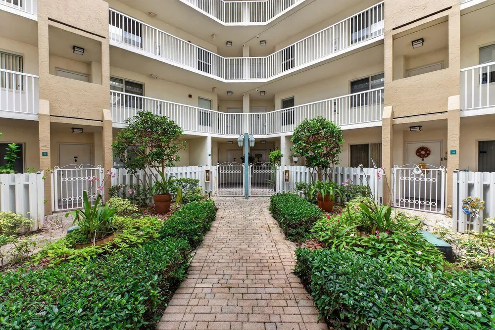 7763 Southampton Terrace, Tamarac, FL 33321