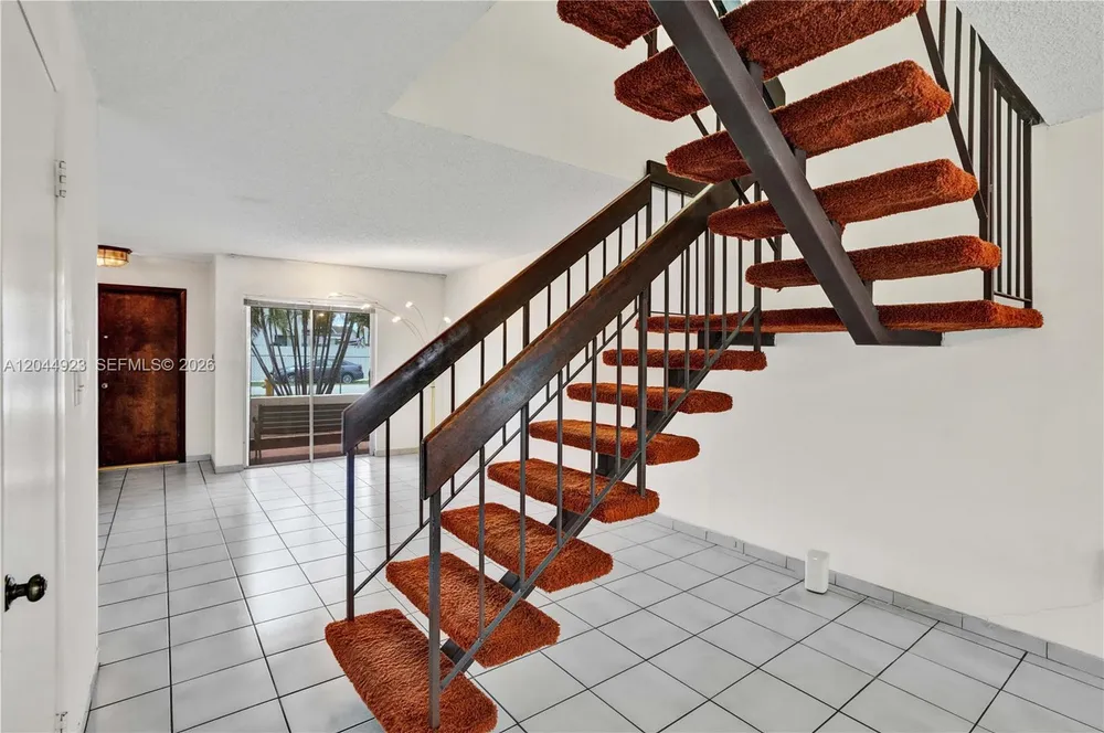 1050 SW 123rd Ave, Miami, FL 33184