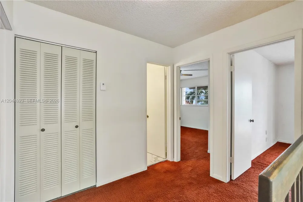 1050 SW 123rd Ave, Miami, FL 33184