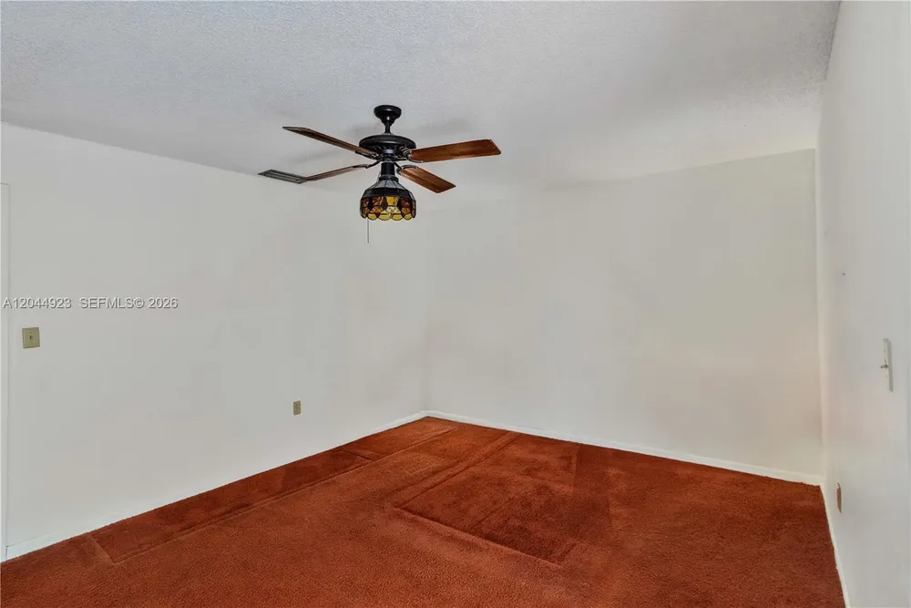 1050 SW 123rd Ave, Miami, FL 33184
