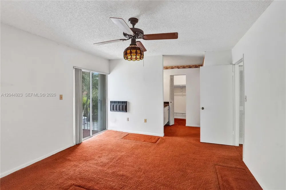 1050 SW 123rd Ave, Miami, FL 33184