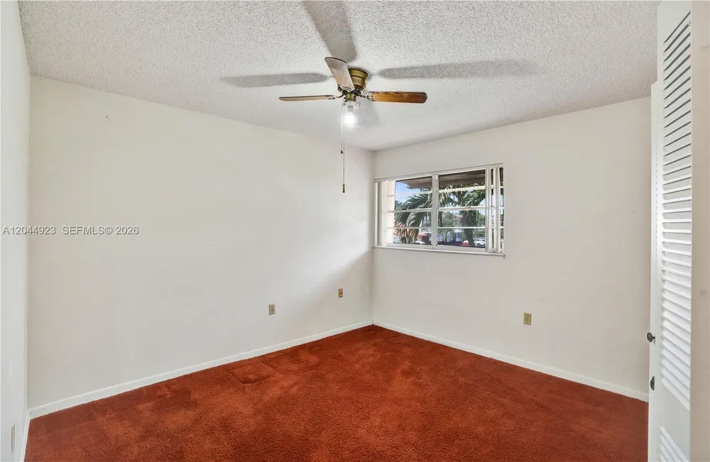 1050 SW 123rd Ave, Miami, FL 33184