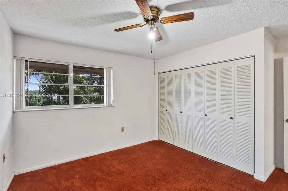 1050 SW 123rd Ave, Miami, FL 33184