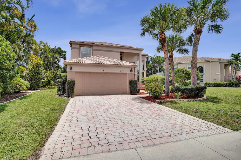 7553 Sally Lyn Ln, Lake Worth Beach, FL 33467