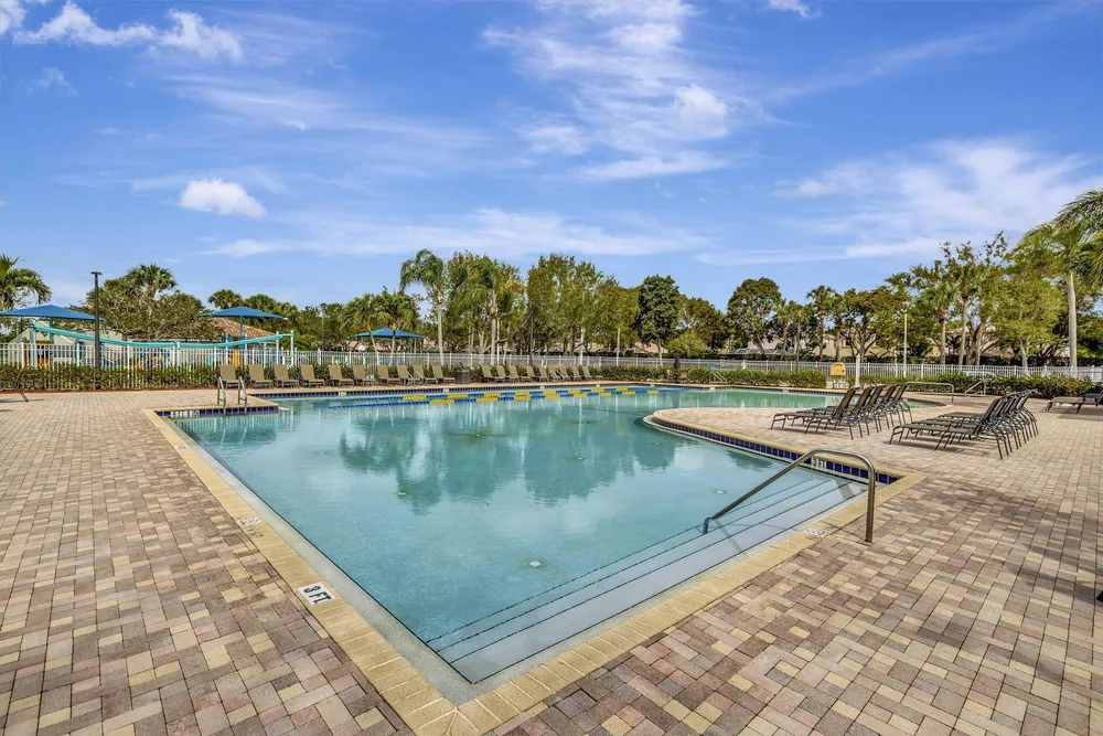7553 Sally Lyn Ln, Lake Worth Beach, FL 33467