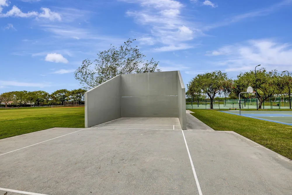 7553 Sally Lyn Ln, Lake Worth Beach, FL 33467