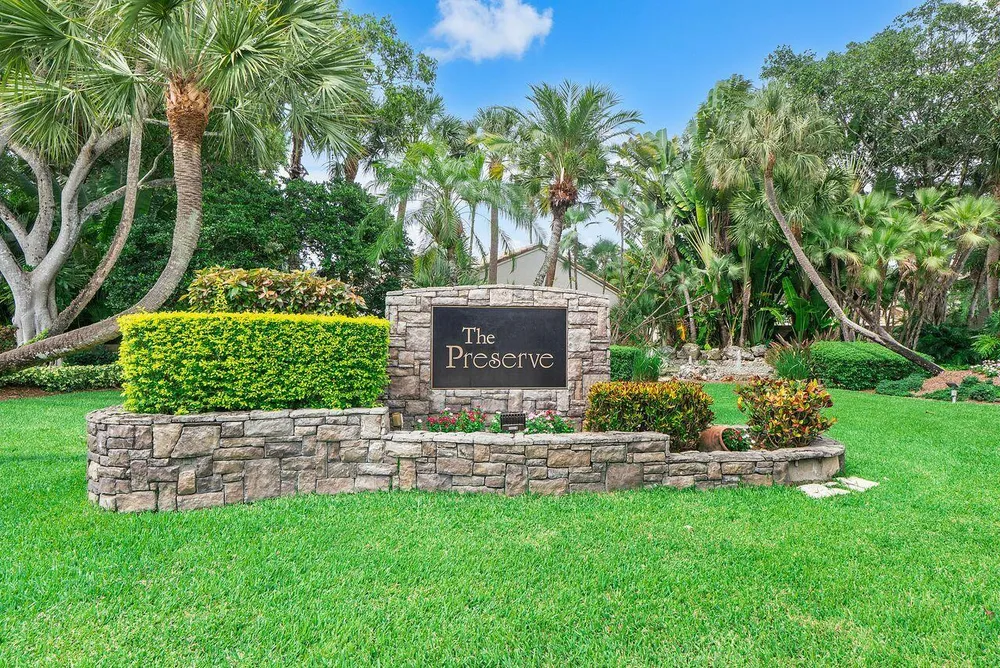 3904 Sanctuary Dr, Coral Springs, FL 33065