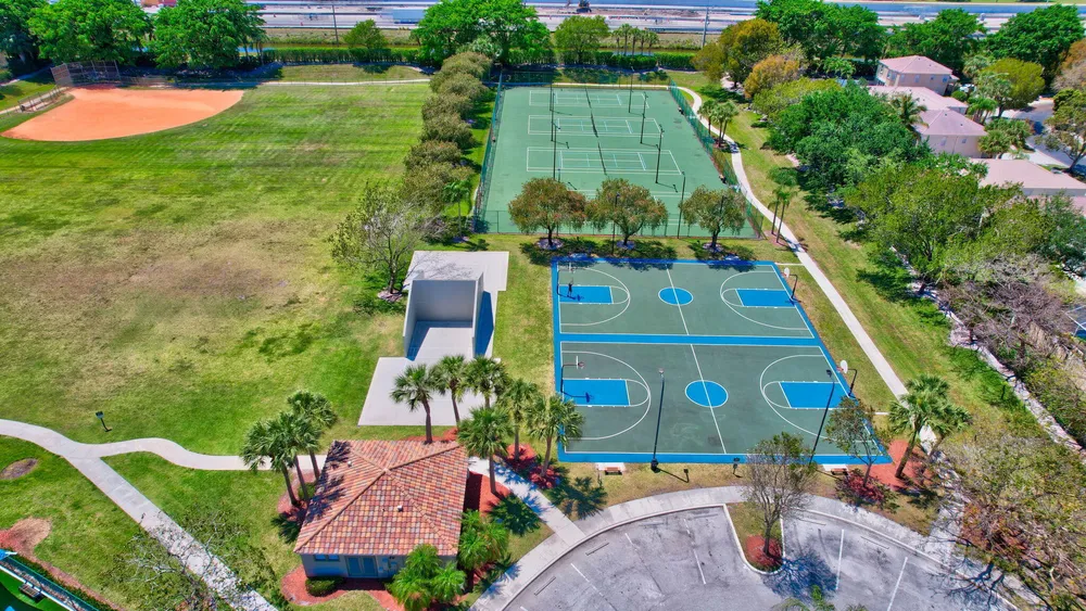 7553 Sally Lyn Ln, Lake Worth Beach, FL 33467